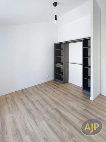 Maison à louer Geneston : 4 pièces, 98m² avec 3 chambre(s) à 1 050€ - AJP Immobilier Saint-Philbert-de-Grand-Lieu