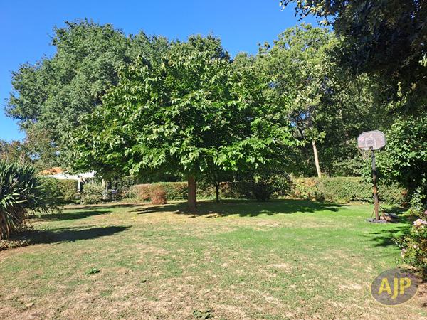Maison à vendre Challans - 5 pièces, 127m² avec 4 chambre(s) à 346 500€ - AJP Immobilier Challans