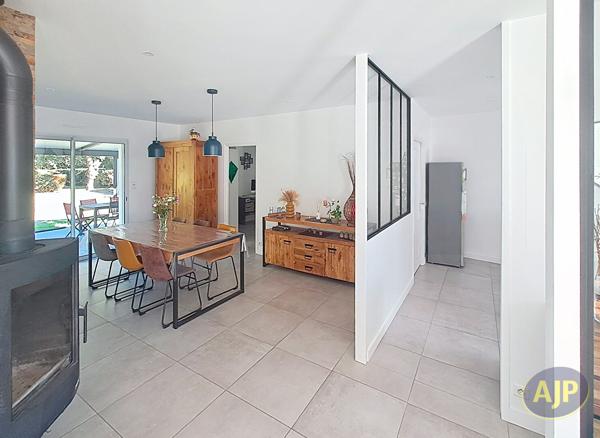 Maison à vendre Challans - 5 pièces, 127m² avec 4 chambre(s) à 346 500€ - AJP Immobilier Challans