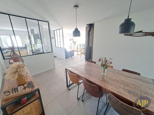 Maison à vendre Challans - 5 pièces, 127m² avec 4 chambre(s) à 346 500€ - AJP Immobilier Challans