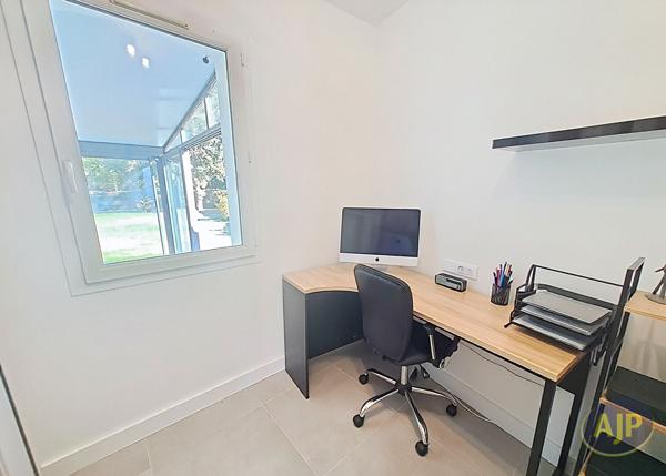 Maison à vendre Challans - 5 pièces, 127m² avec 4 chambre(s) à 346 500€ - AJP Immobilier Challans