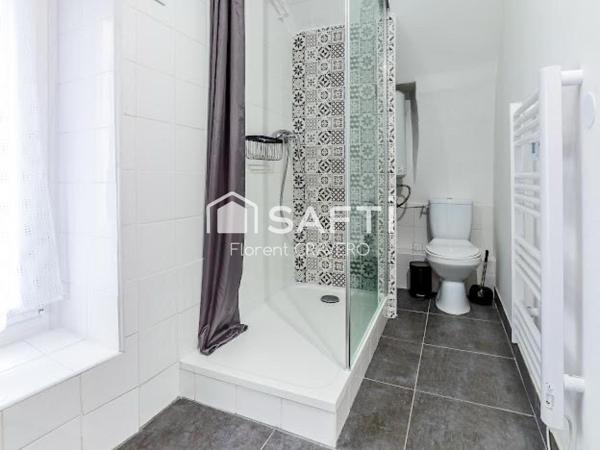 Beau 2 pièces refait à neuf, cadre résidentiel recherché