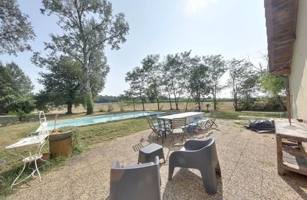 Spacieuse Maison Familiale de 260 m² à Nègrepelisse,