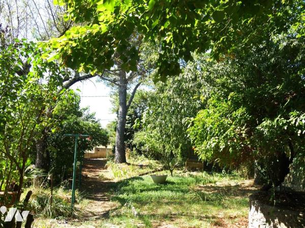 Maison de village avec son jardin tout proche du village à rénover