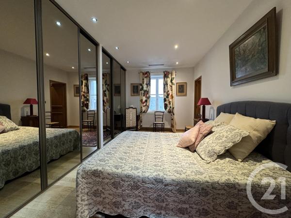 Appartement F4 à vendre  4 pièces - 166,77 m2 MOULINS - 03