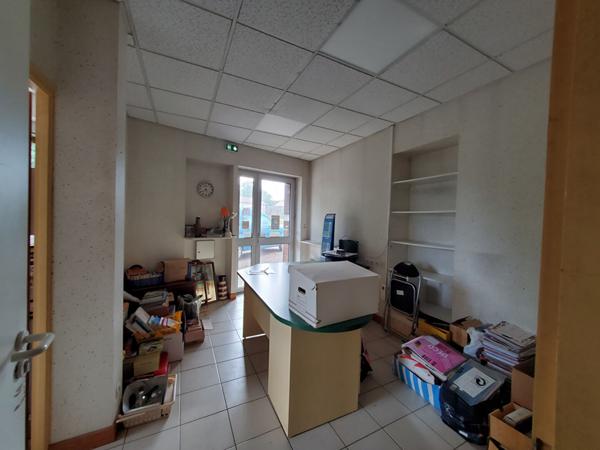 Entrepôt / local industriel à Boismé 10 minutes de Bressuire