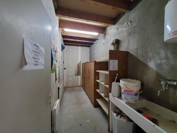 Entrepôt / local industriel à Boismé 10 minutes de Bressuire