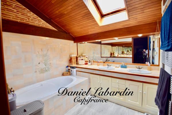 Maison à vendre 6 pièces proche de TOMBEBOEUF (47)