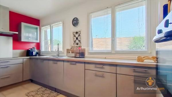 Vente                                                      Maison
                        
                     6 pièces                      88 m2                     à Bondoufle