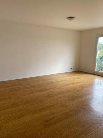 Brétigny-sur-Orge (91220) F2 AVEC BALCON ET PARKING EN PLEIN COEUR DU CENTRE VILLE