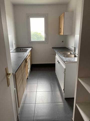 Brétigny-sur-Orge (91220) F2 AVEC BALCON ET PARKING EN PLEIN COEUR DU CENTRE VILLE