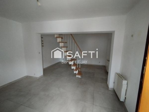 maison semi individuel à restaurer avec garage