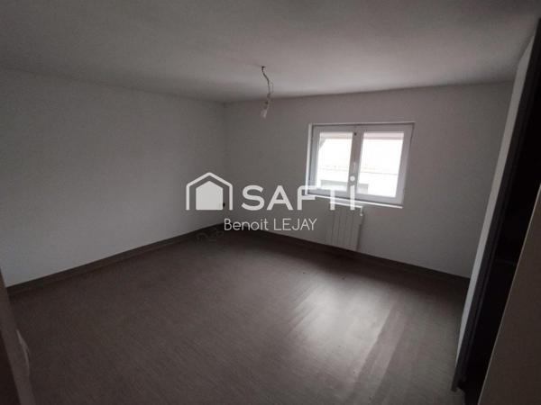 maison semi individuel à restaurer avec garage