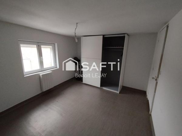 maison semi individuel à restaurer avec garage