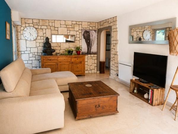 SAINT-RAPHAËL – VALESCURE | T3 EN REZ-DE-JARDIN AVEC GARAGE ET CAVE