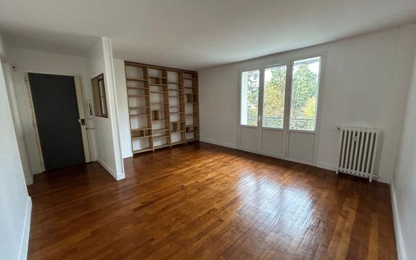 Appartement à vendre    3 pièces • 67,69 m2 Saint-Cloud
