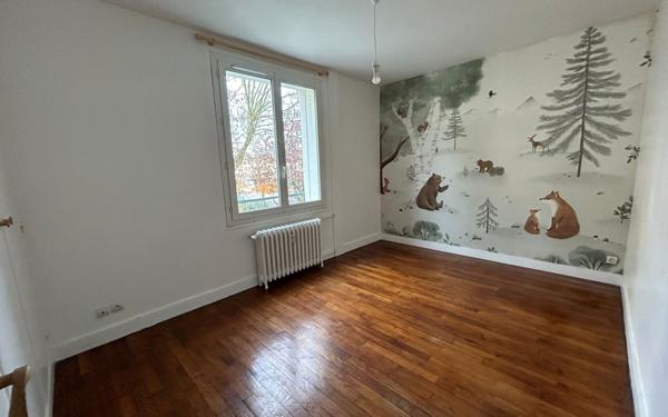 Appartement à vendre    3 pièces • 67,69 m2 Saint-Cloud
