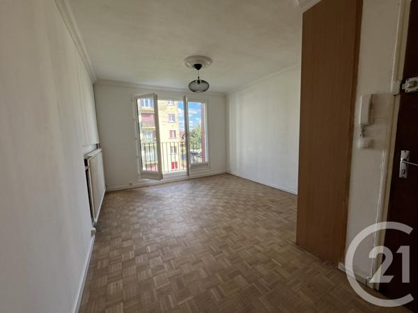 Appartement F1 à vendre  1 pièce - 27,28 m2 ST MAUR DES FOSSES - 94