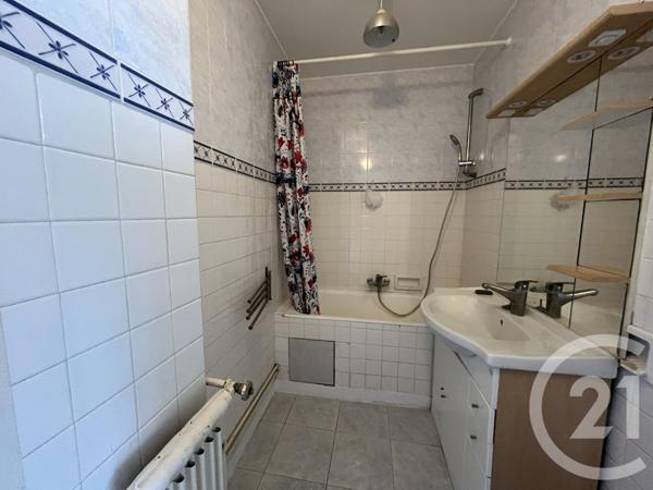 Appartement F1 à vendre  1 pièce - 27,28 m2 ST MAUR DES FOSSES - 94