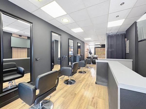 Fonds De Commerce - 60 m²