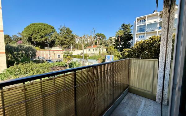 Appartement à vendre    2 pièces • 45 m2 Cannes
