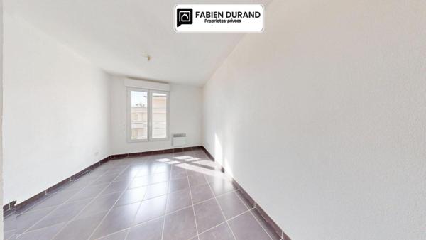 Appartement T2 42 m²  Terrasse Parking Cave