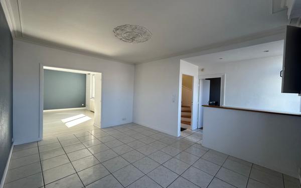 Maison à vendre    4 pièces •  Landivisiau