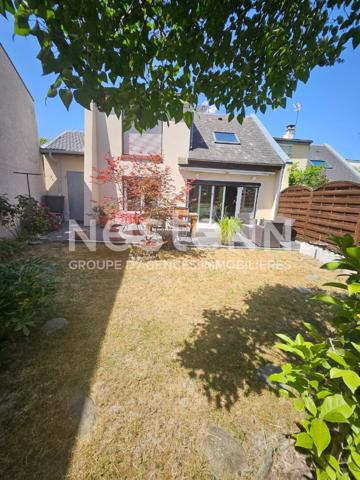 REIMS MAISON DE VILLE AVEC JARDIN ET GARAGES