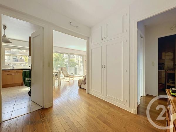 Appartement F3 à vendre  3 pièces - 62 m 2   LEVALLOIS PERRET  - 92