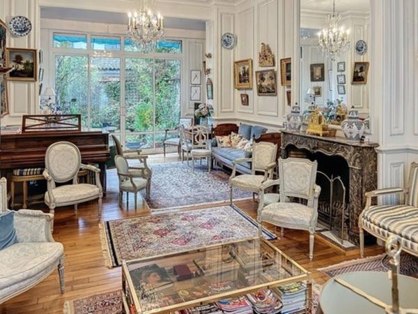 Dpt Marne (51), à vendre REIMS maison T13 de 358 m² - Terrain de 70 m²