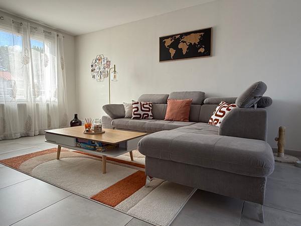 Maison rénovée de 95 m2 avec jardin de 362 m² Proche commerces