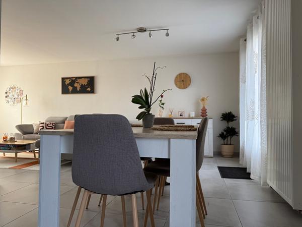 Maison rénovée de 95 m2 avec jardin de 362 m² Proche commerces