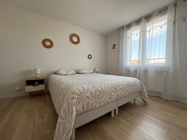 Maison rénovée de 95 m2 avec jardin de 362 m² Proche commerces