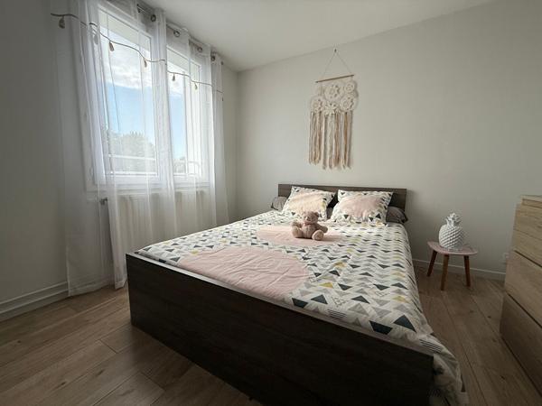 Maison rénovée de 95 m2 avec jardin de 362 m² Proche commerces