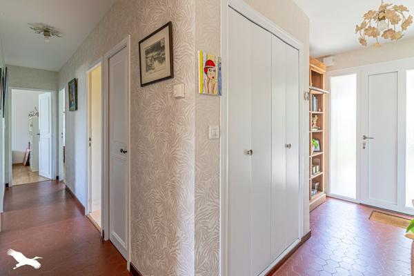 Maison 396 112 € Blanquefort 5 p 100 m² DPE D