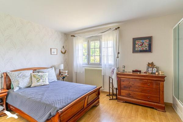 Maison 396 112 € Blanquefort 5 p 100 m² DPE D