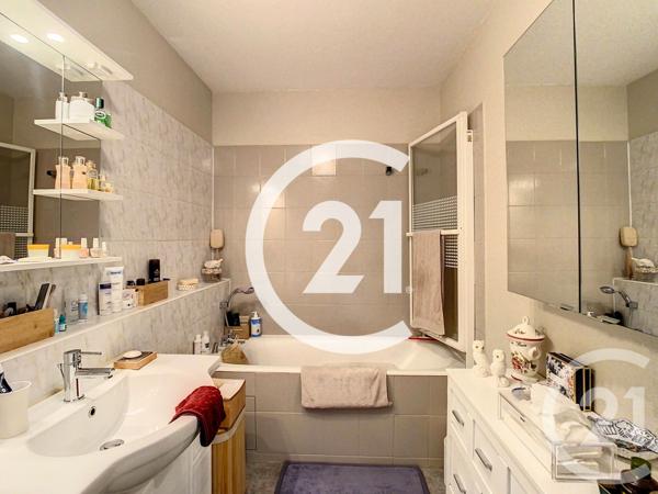 Appartement F2 à vendre  2 pièces - 63,46 m2 CAEN - 14