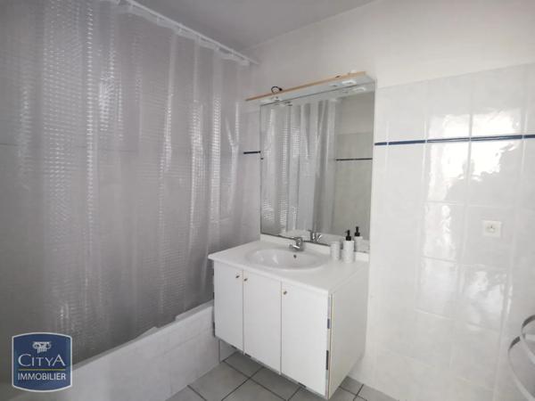 Appartement à louer 2 pièces 50.1m² Mont-de-Marsan (40000)