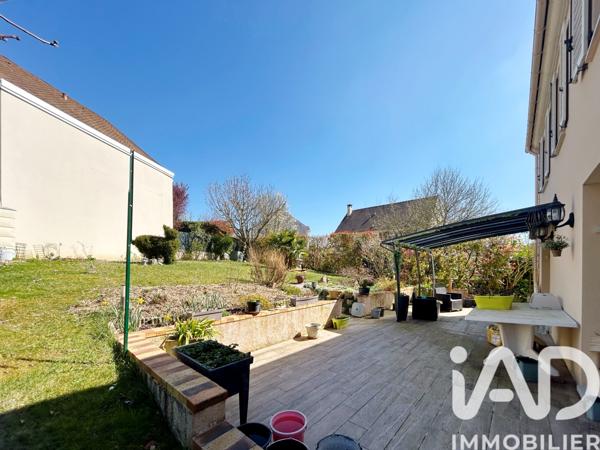 Maison à vendre 5 pièces 150 m² Fontenay-le-Fleury