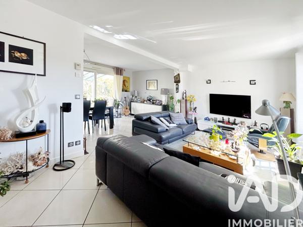 Maison à vendre 5 pièces 150 m² Fontenay-le-Fleury