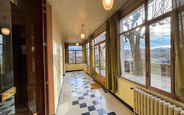 Maison à vendre    7 pièces • 177 m2 Les Échelles