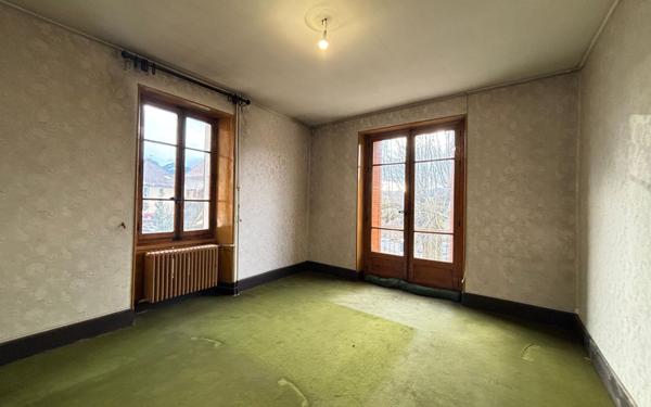 Maison à vendre    7 pièces • 177 m2 Les Échelles