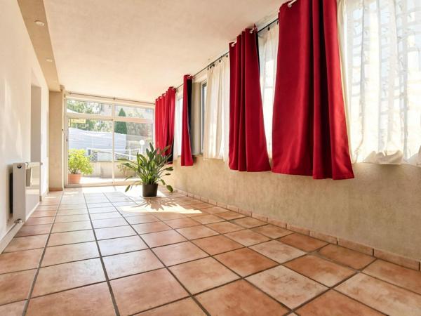 Immeuble à vendre à Aubenas