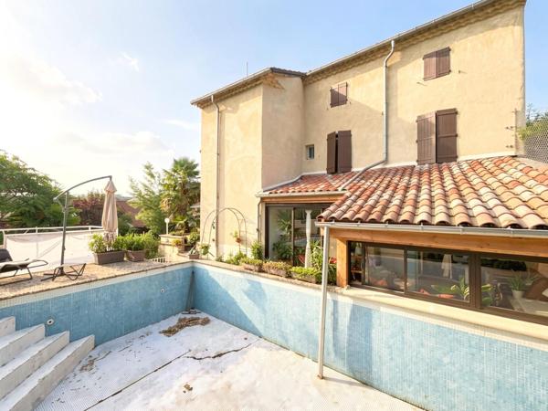 Immeuble à vendre à Aubenas