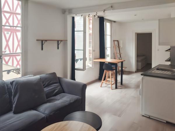 Appartement 2 pièces + bureau – Secteur Gros-Horloge