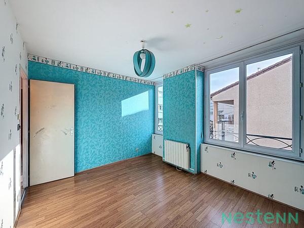 MAGNIFIQUE MAISON DE VILLE DE TYPE 5 SECTEUR BELLEVUE