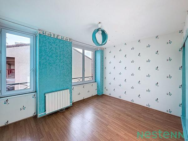 MAGNIFIQUE MAISON DE VILLE DE TYPE 5 SECTEUR BELLEVUE