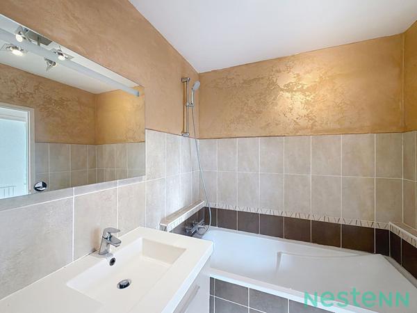 MAGNIFIQUE MAISON DE VILLE DE TYPE 5 SECTEUR BELLEVUE