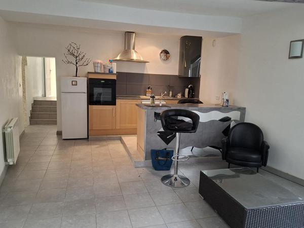 Appartement  3 pieces  avec terrasse 17 m² proche des commodités