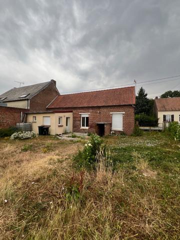 Maison à MAUCOURT